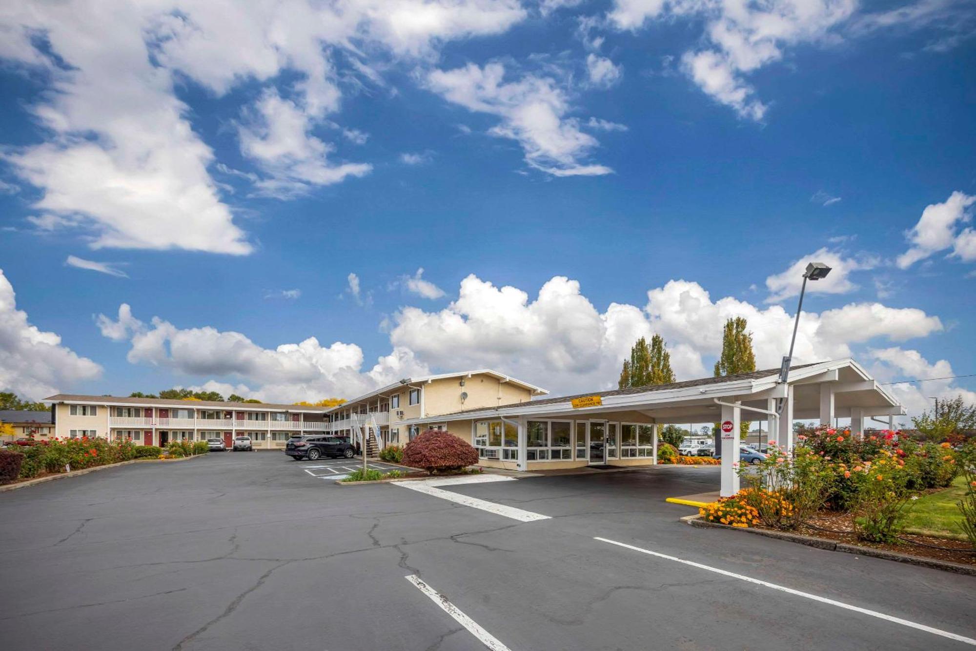 Rodeway Inn Albany Ngoại thất bức ảnh