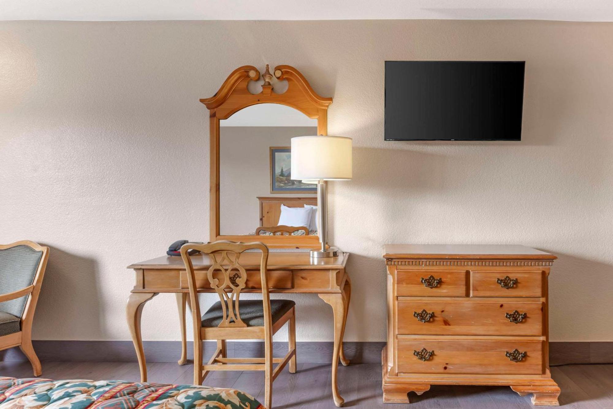 Rodeway Inn Albany Ngoại thất bức ảnh