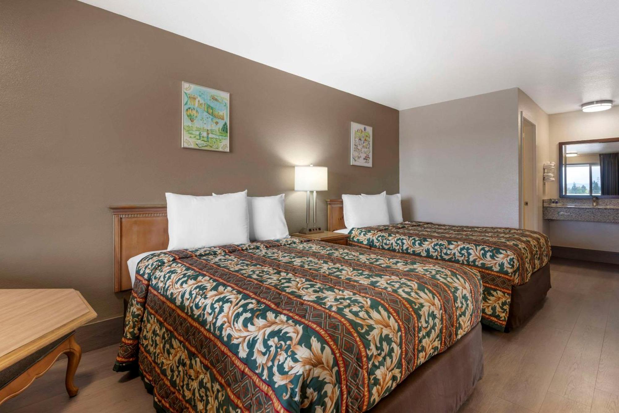 Rodeway Inn Albany Ngoại thất bức ảnh