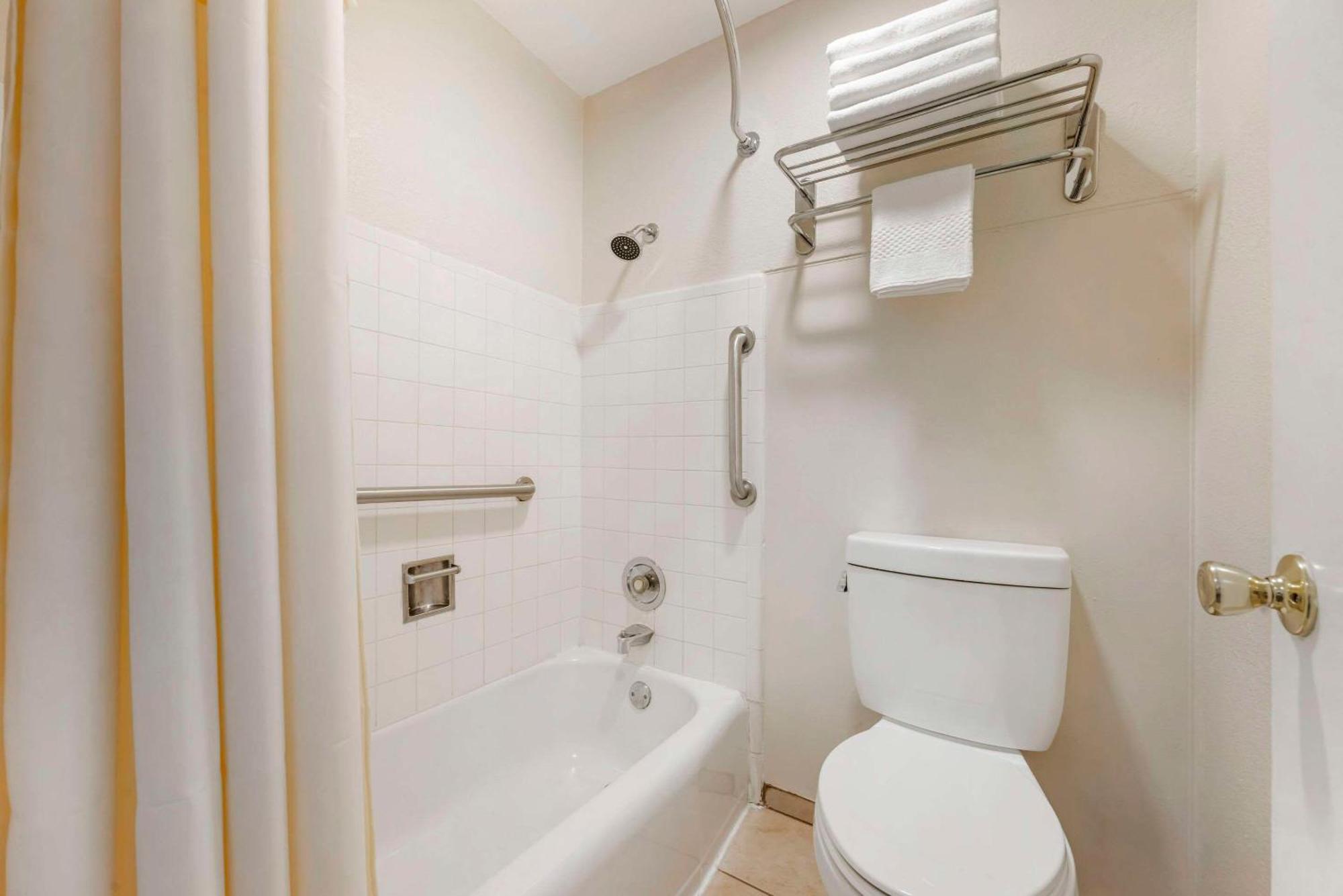 Rodeway Inn Albany Ngoại thất bức ảnh