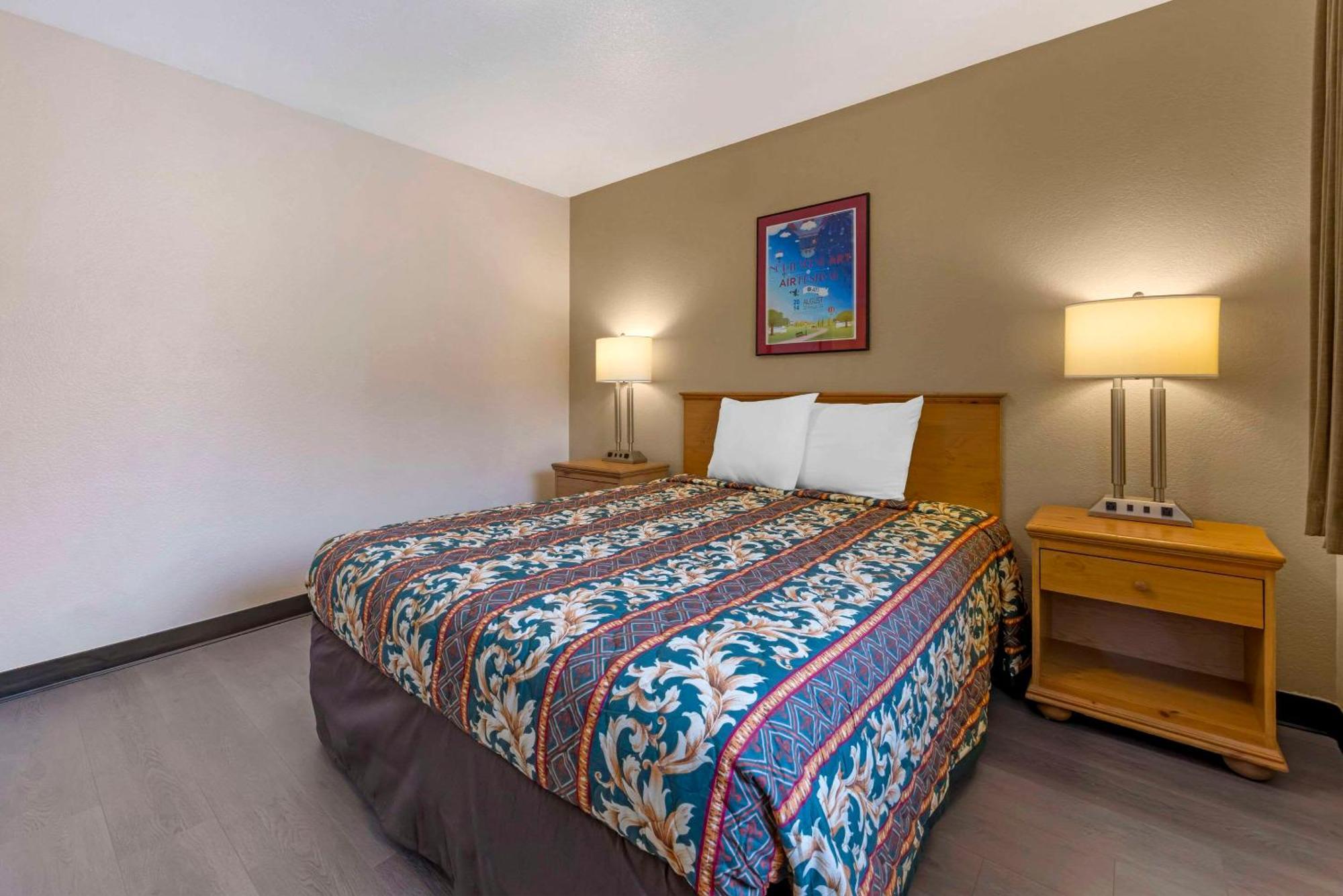 Rodeway Inn Albany Ngoại thất bức ảnh