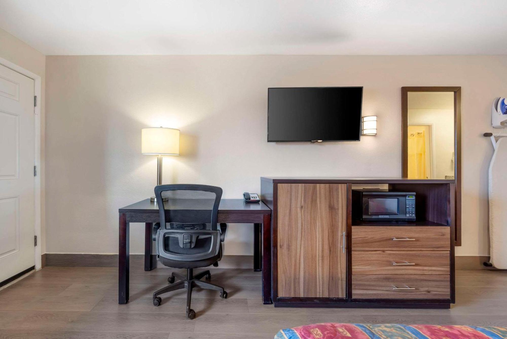 Rodeway Inn Albany Ngoại thất bức ảnh